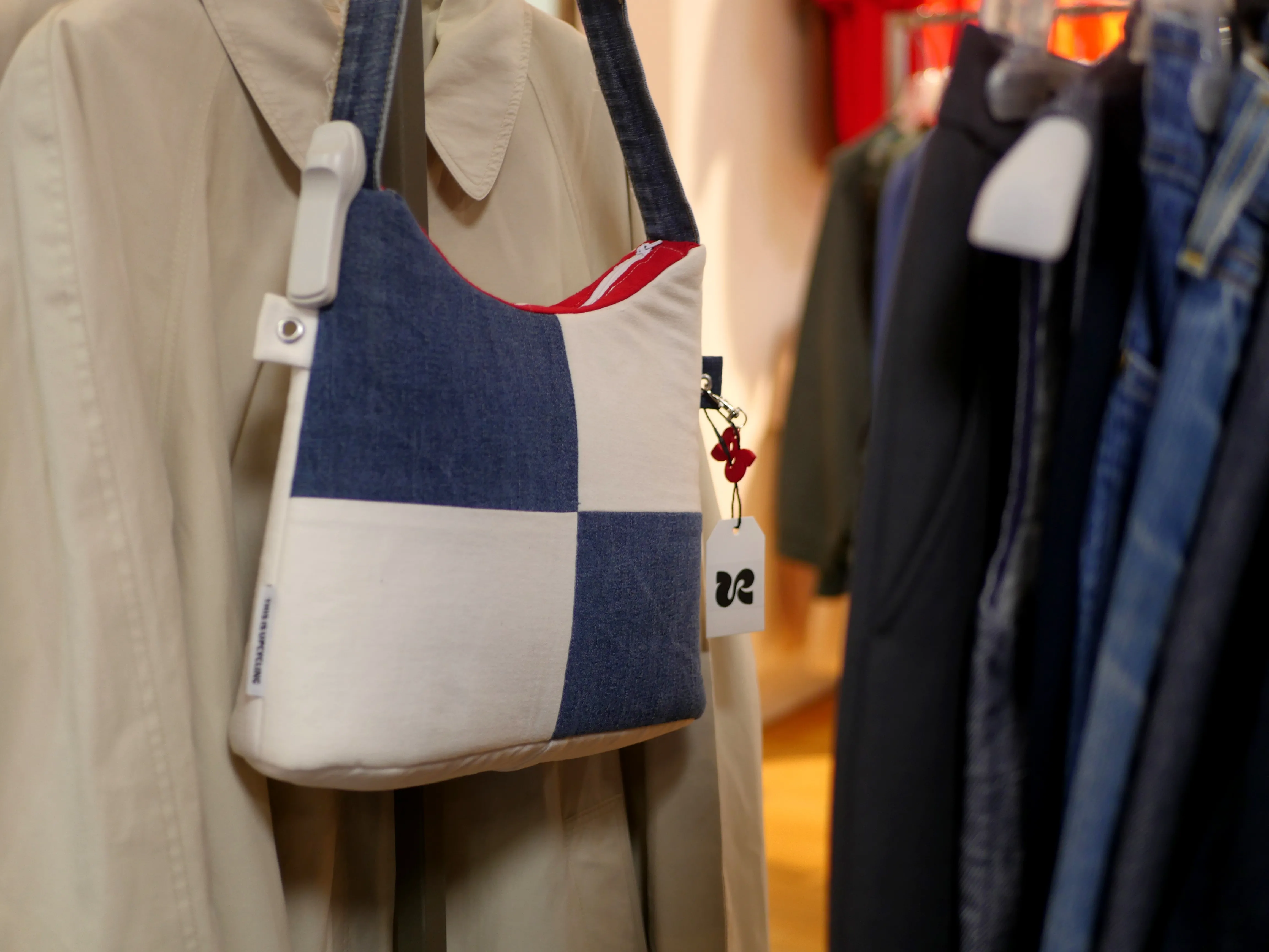 UNE MARQUE LOCALE D'UPCYCLING