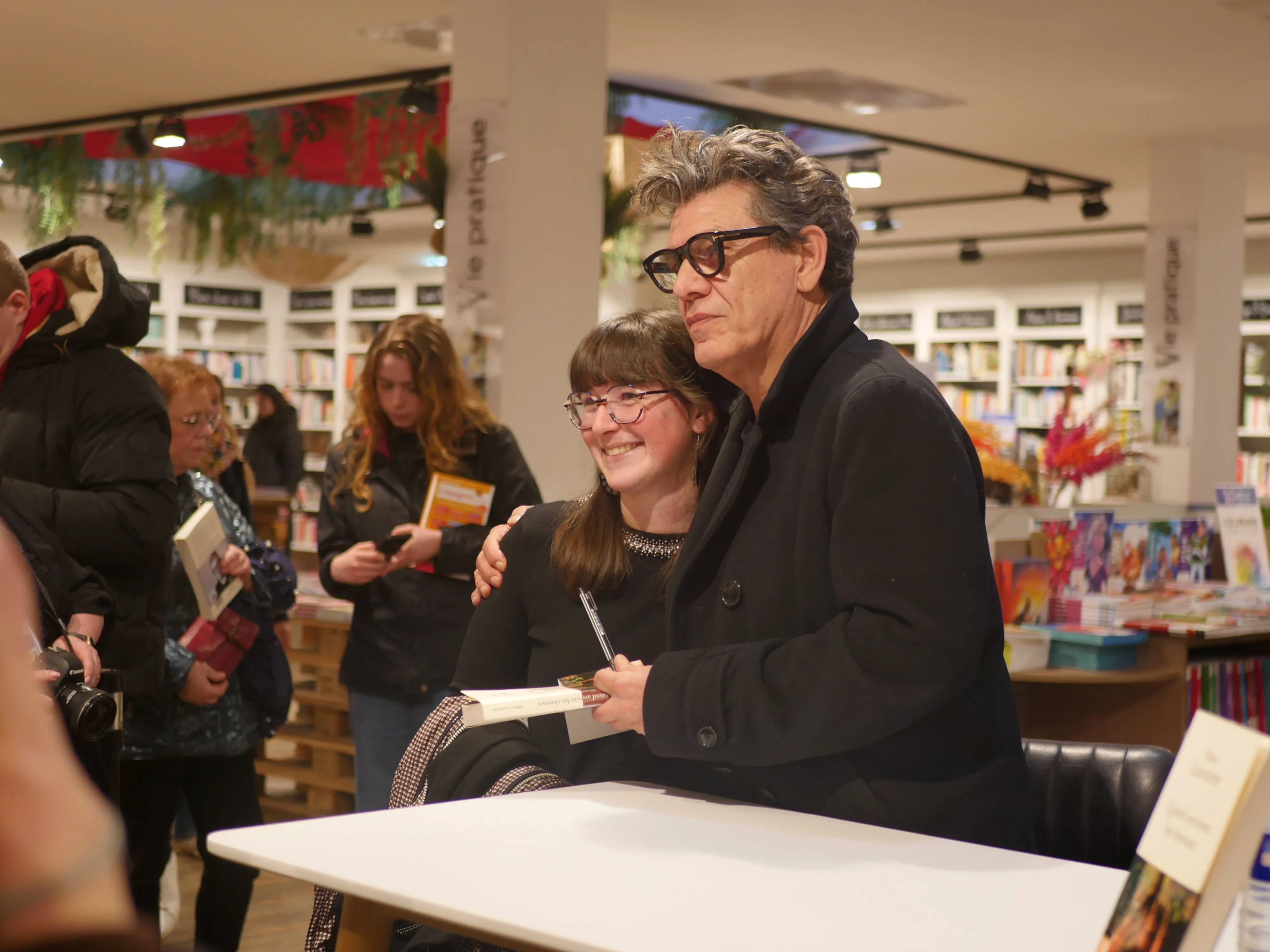 MARC LAVOINE EN DÉDICACE