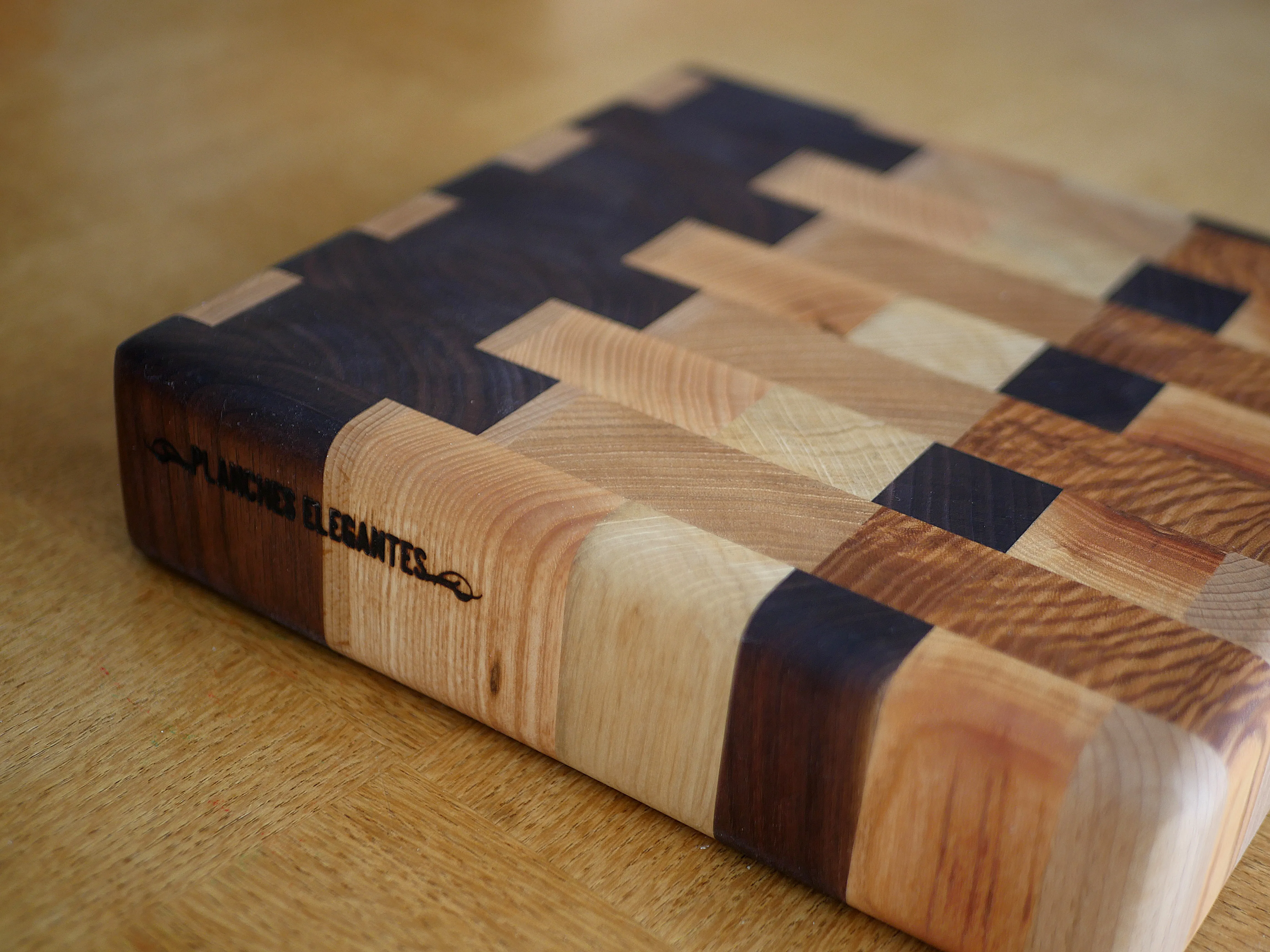 L'ATELIER OÙ LE BOIS PREND VIE