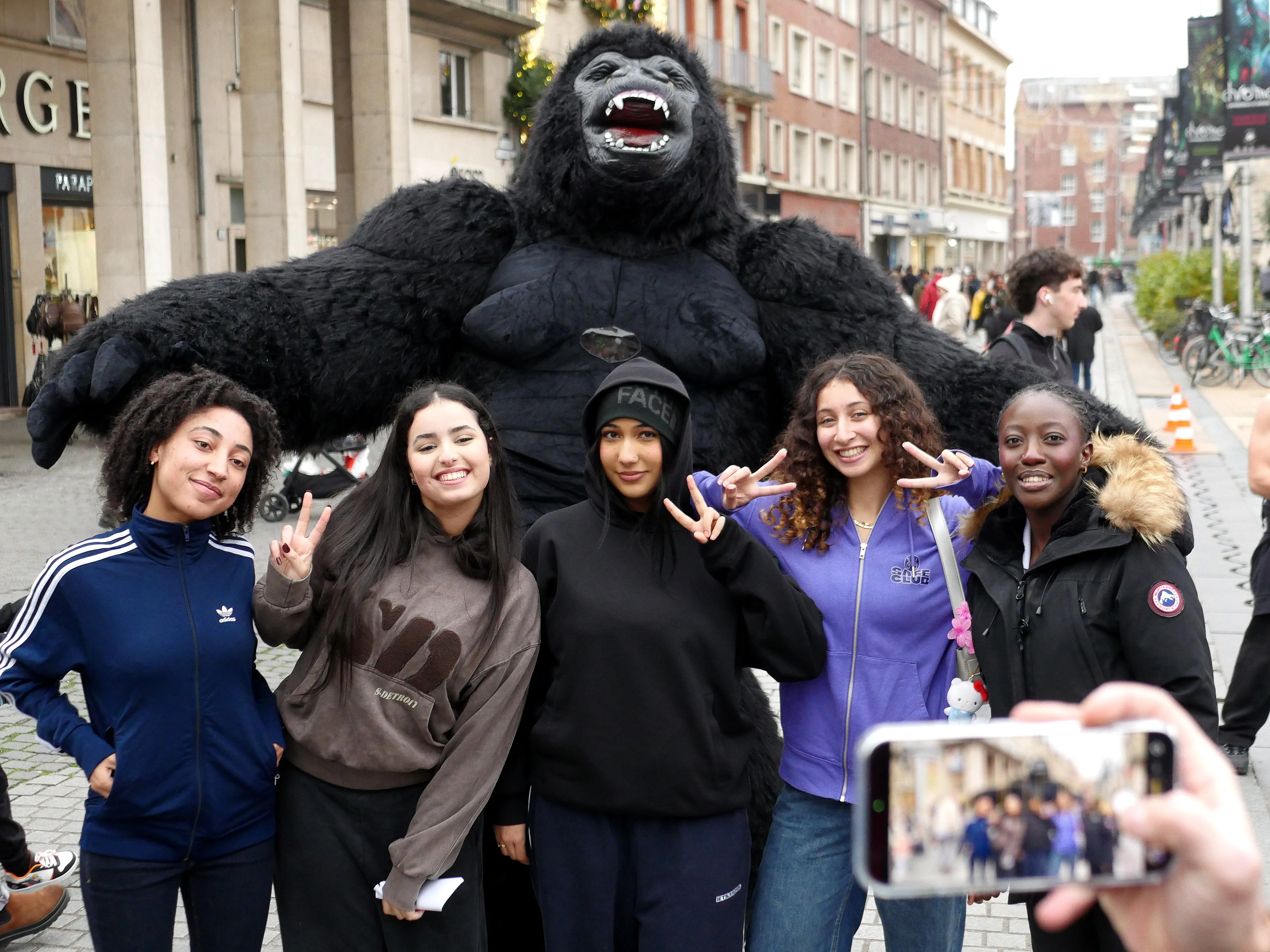 UN GORILLE À GAMBETTA