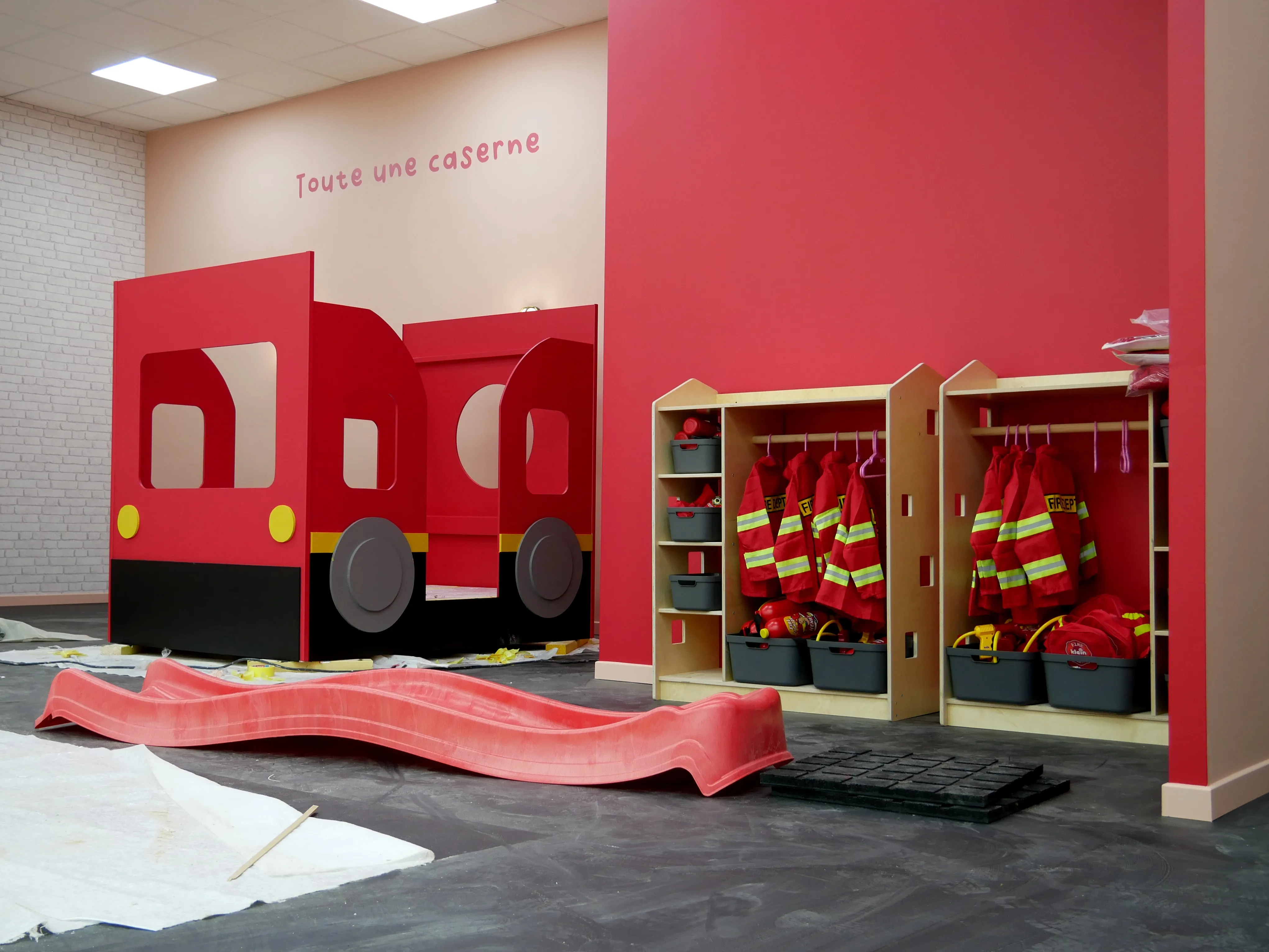 TOUT UN MONDE POUR ENFANTS