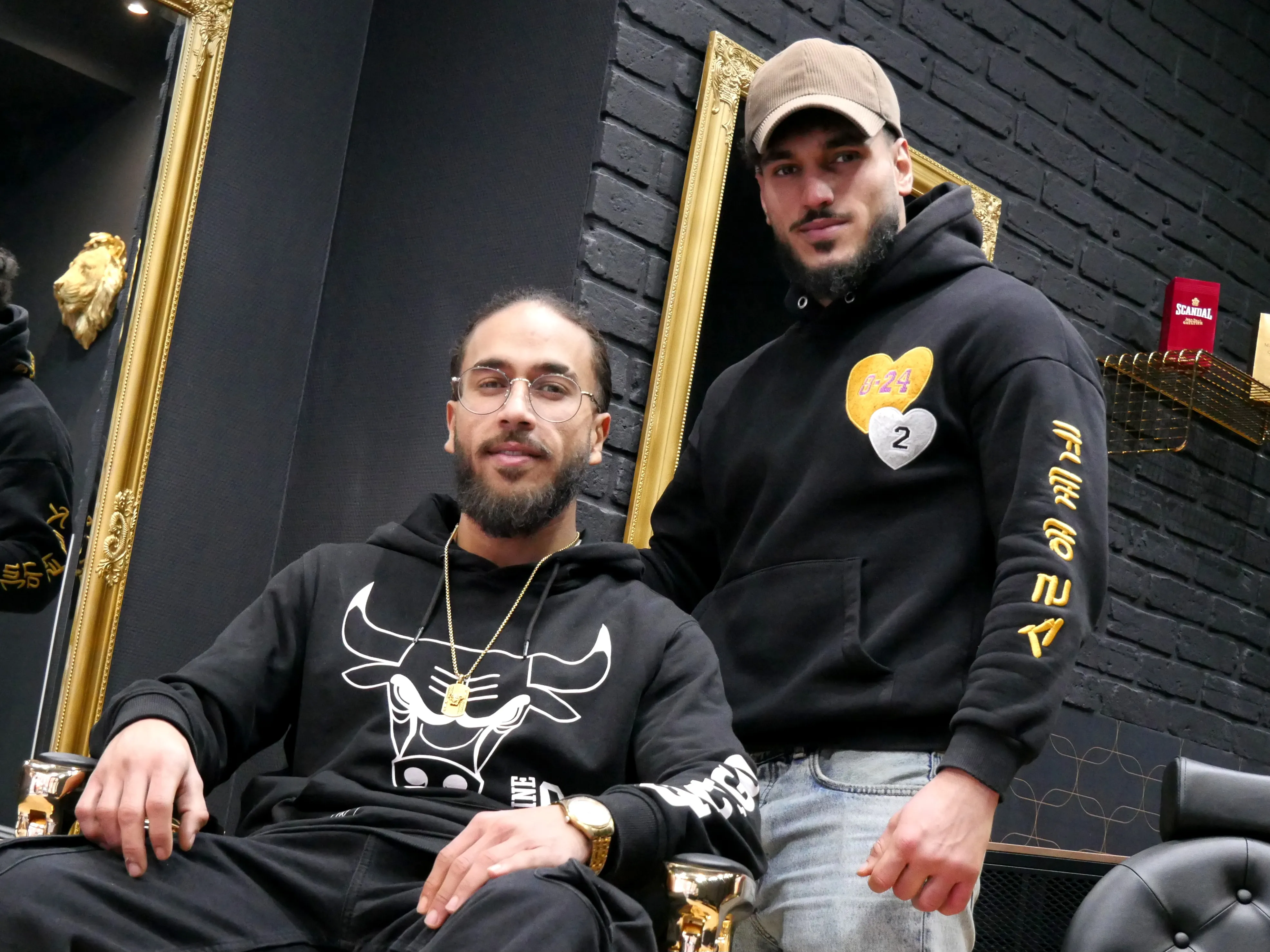 UN SALON QUI ARRIVE AU POIL