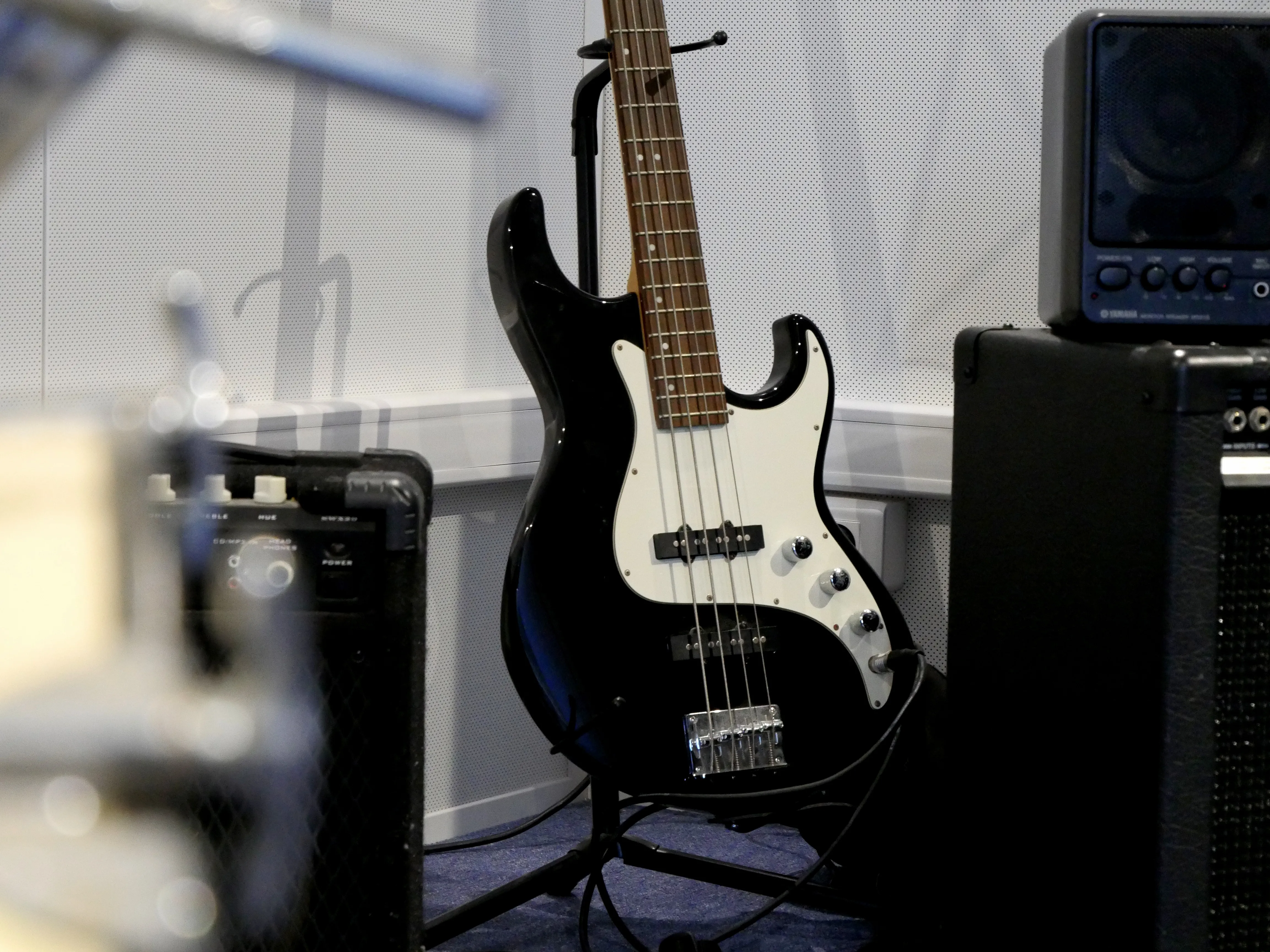 LA SALLE (UNE ÉCOLE) POLYVALENTE