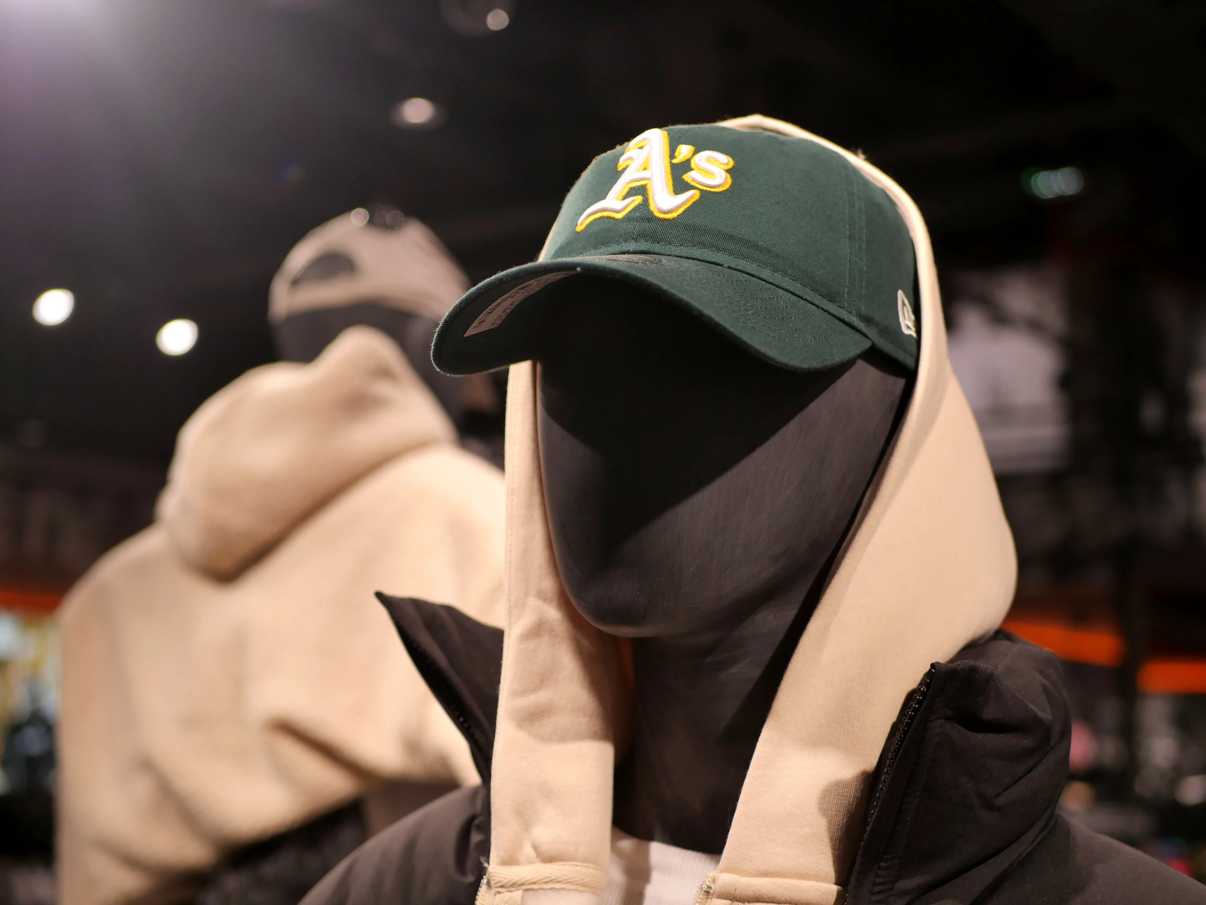 UN MAGASIN DE SNEAKERS XXL