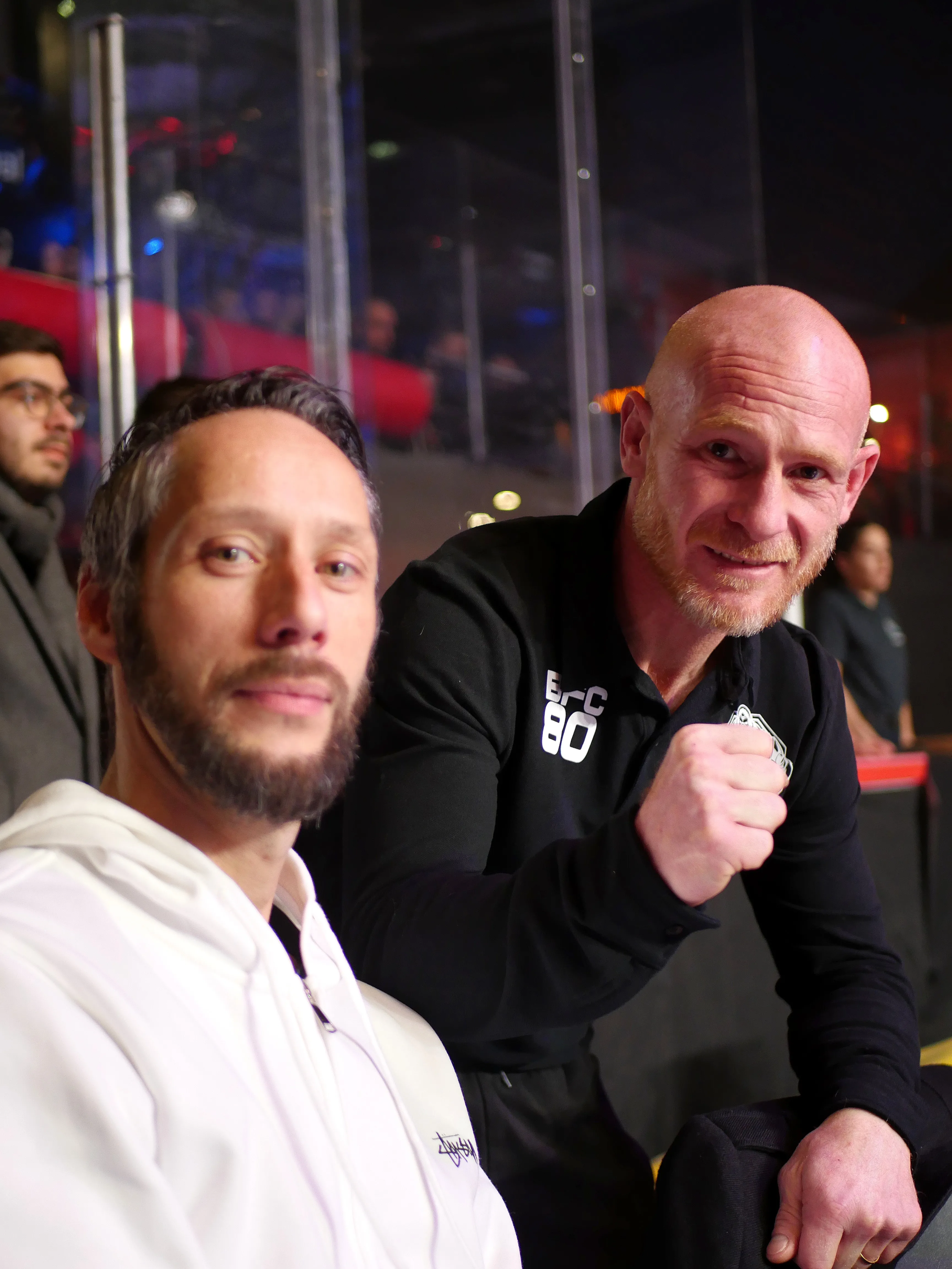 BIENVENUE DANS L'ARÈNE DE MMA